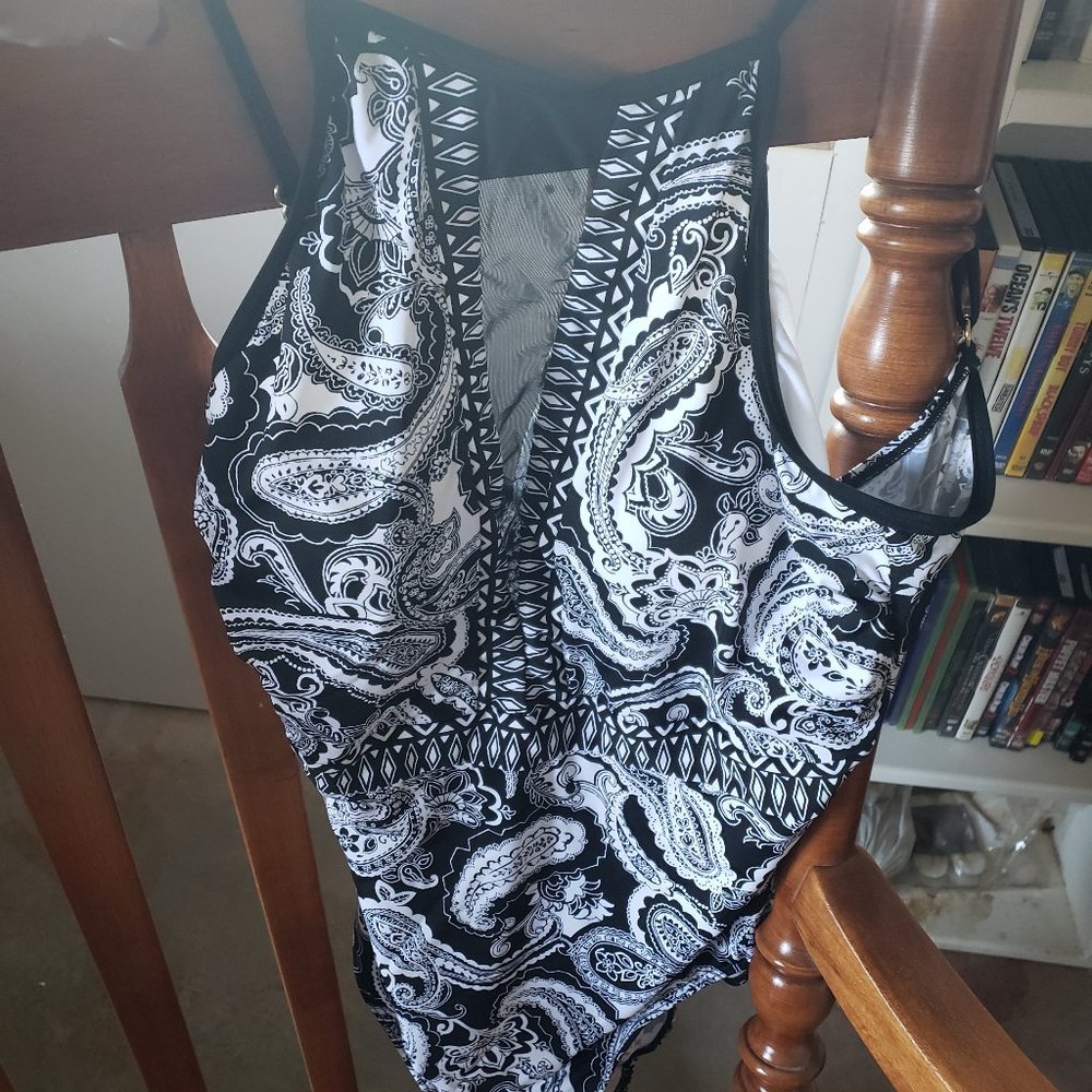 Swim suit
